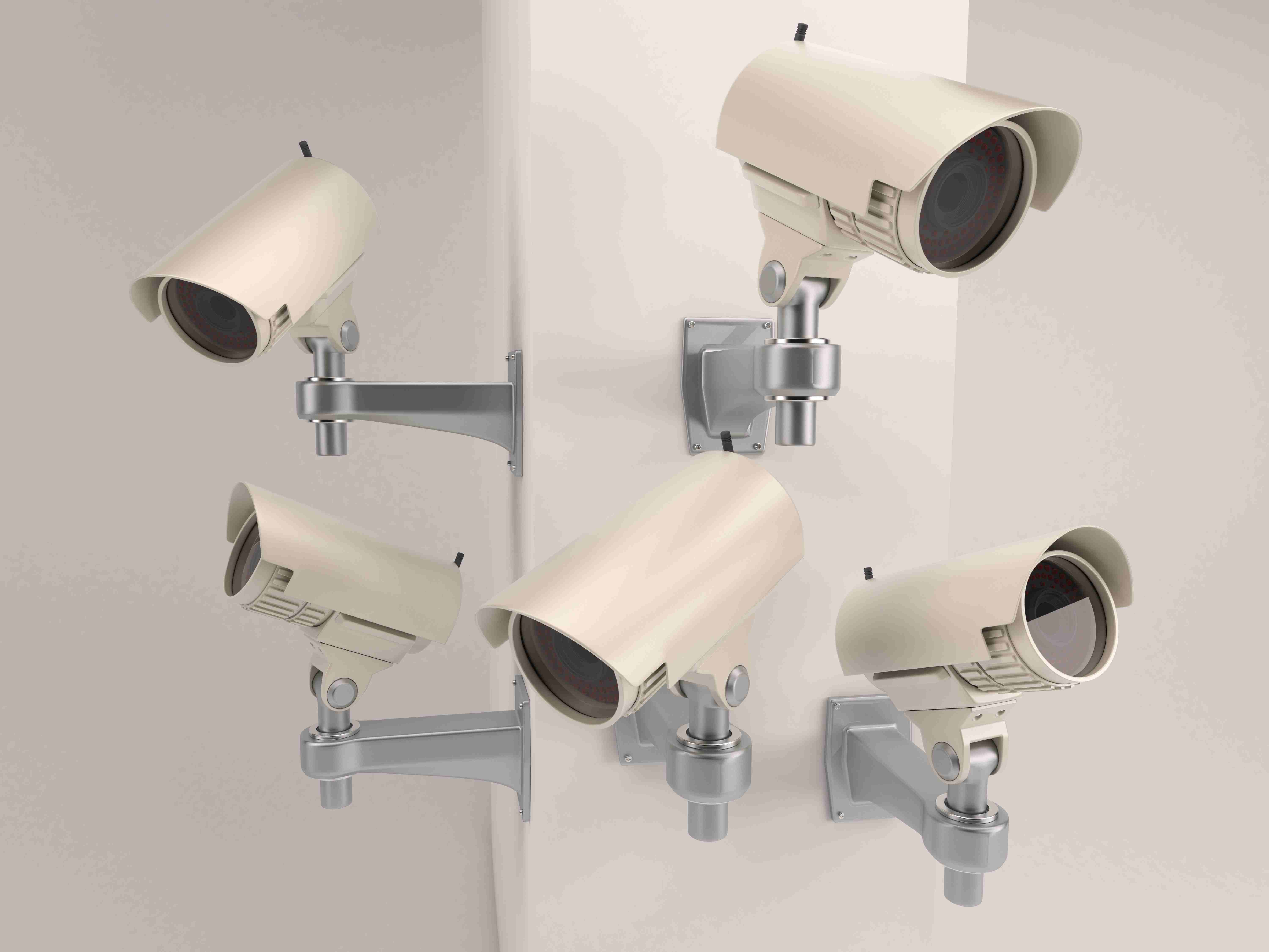 A Must-Read for Procurement: 5 Hidden Traps in Optical Lens Spec Sheets