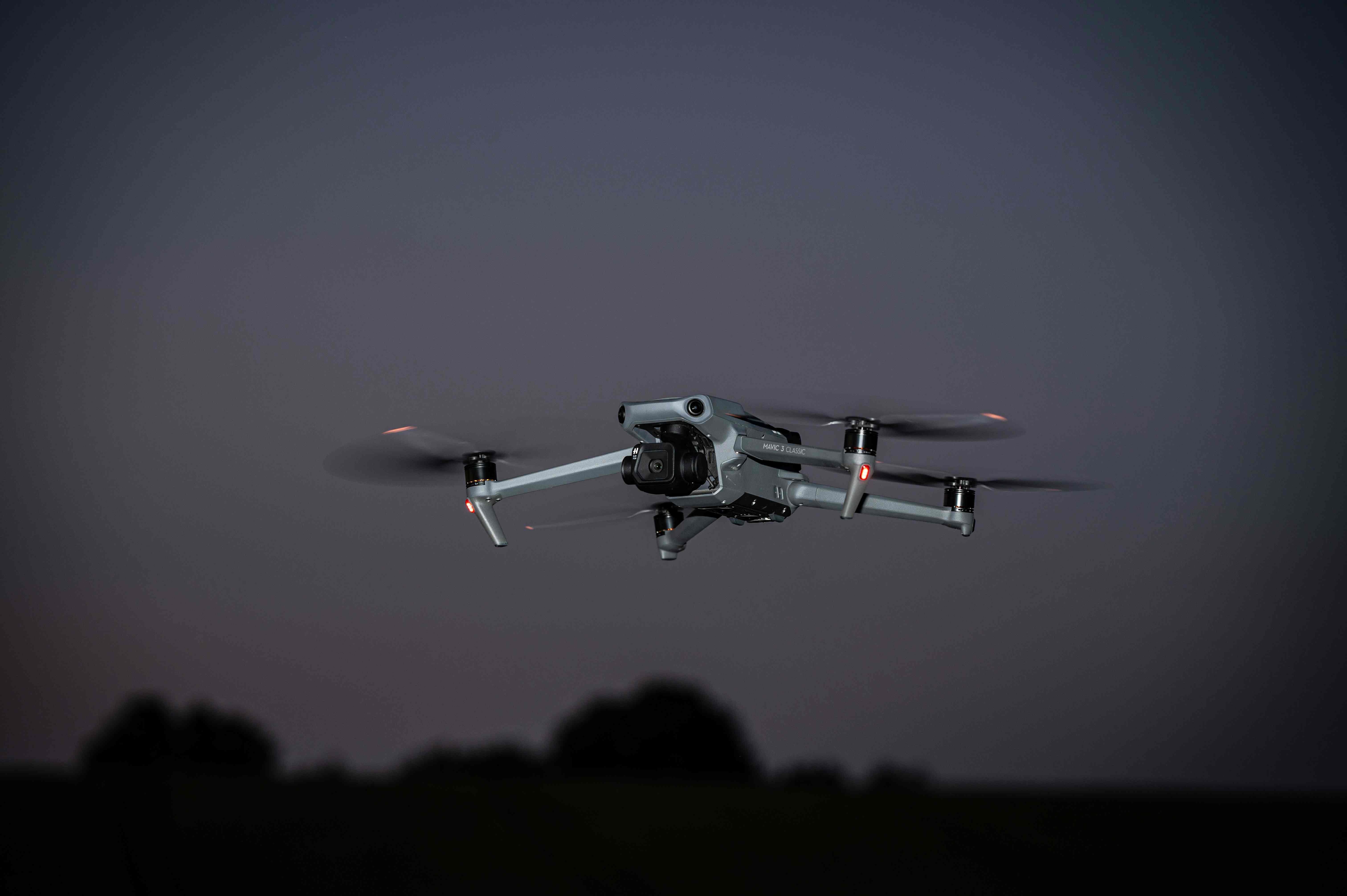F1.0 vs IR: Which Lens Wins for FPV Night Flights?